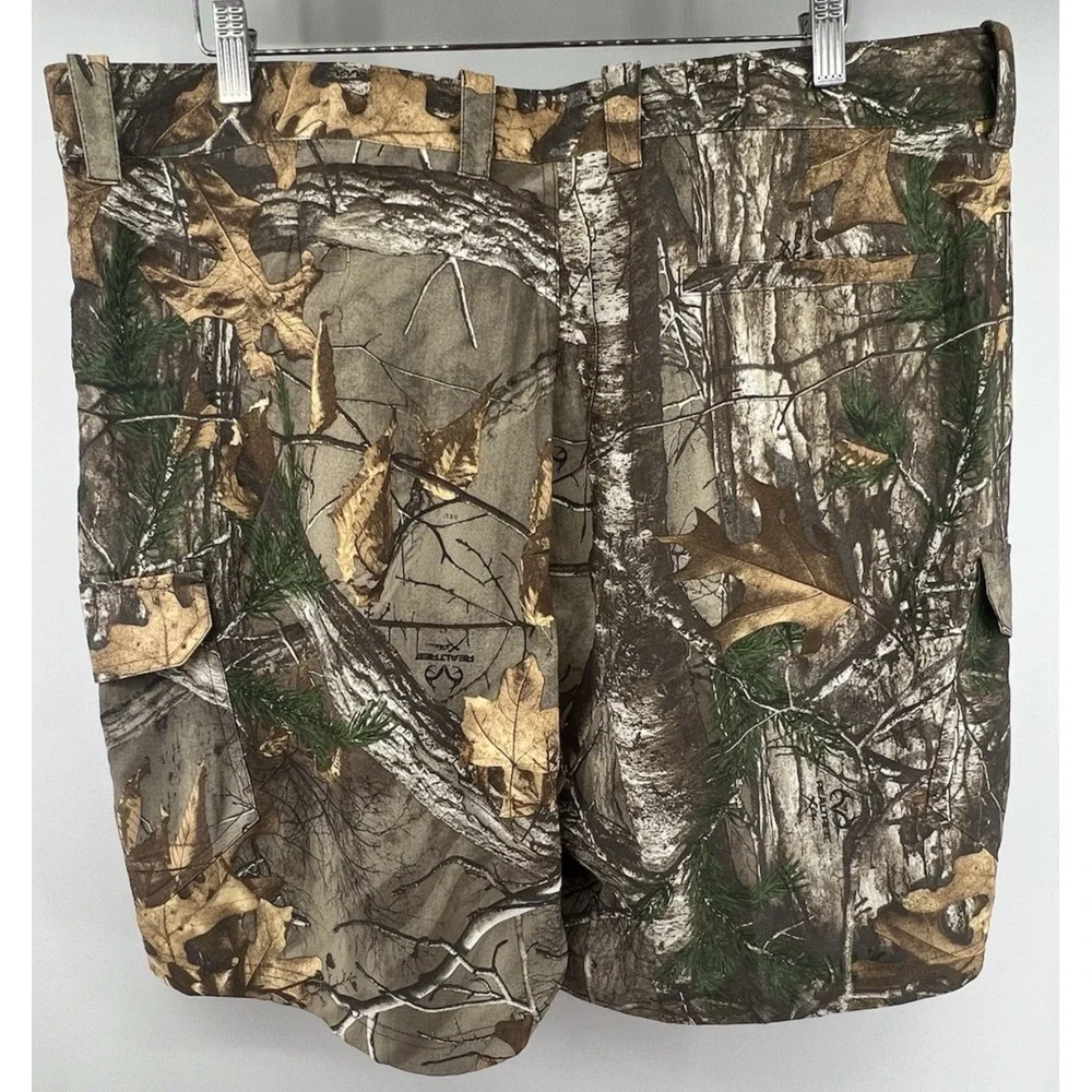 Under Armour Cargo Shorts Tag 40 Actual 41 10.5